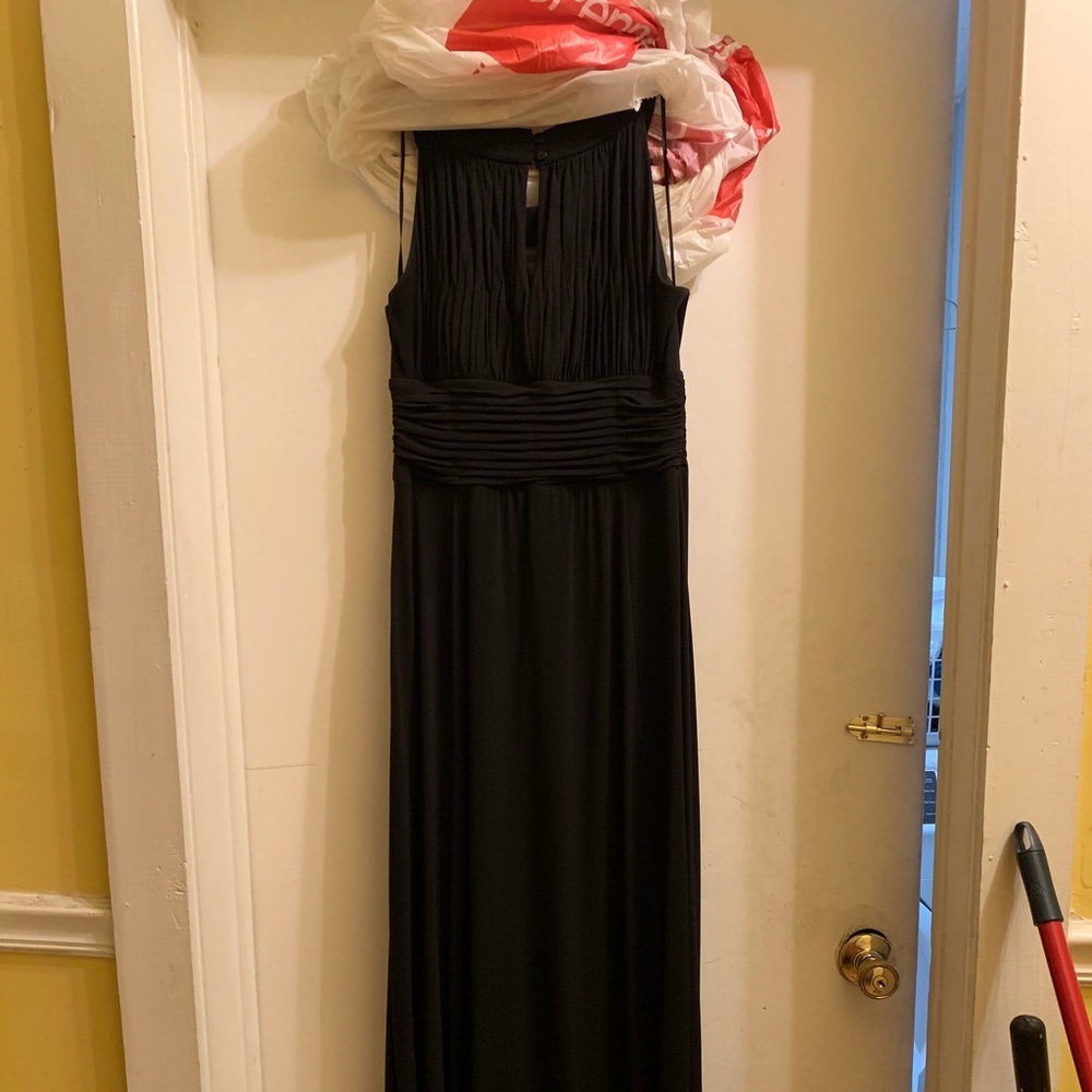 Dress - Picture 3 of 4